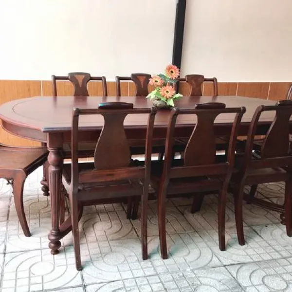 Bộ bàn ovan hiện đại 8 ghế: Bàn mẫu Napoli + Ghế mẫu Omega