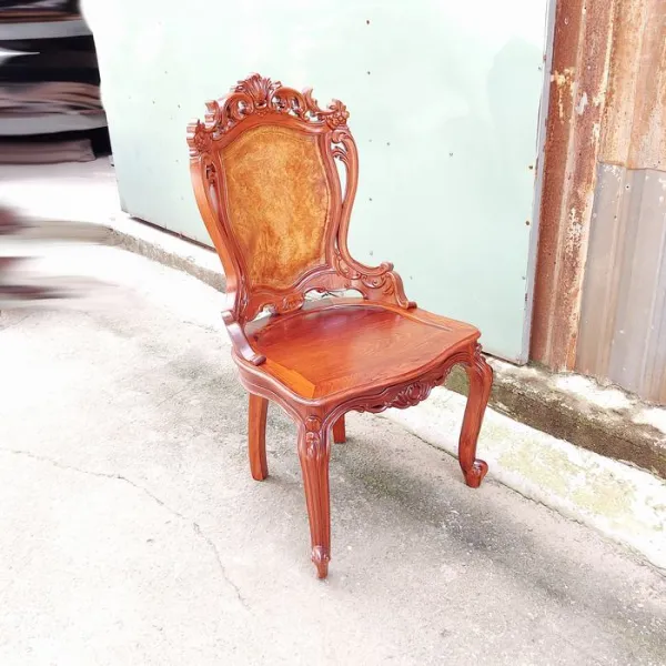 Ghế không tay cổ điển gỗ hương lưng nu nguyên tấm mẫu Alexander
