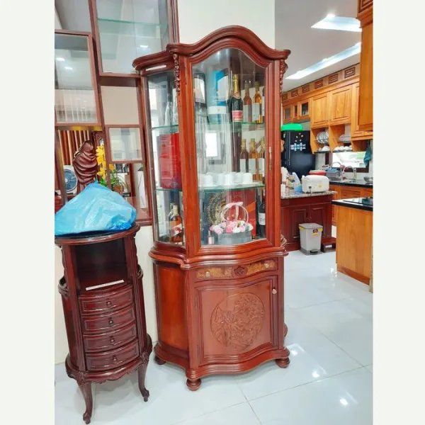 Tủ ly - Tủ rượu 1 cánh cổ điển ngang 1m kính cong gỗ căm xe ốp nu mẫu Lá Sen