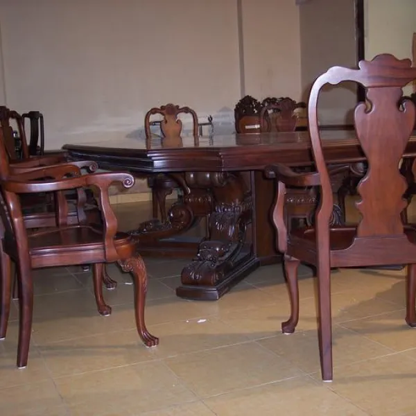 Ghế có tay cổ điển gỗ hương mẫu Shell