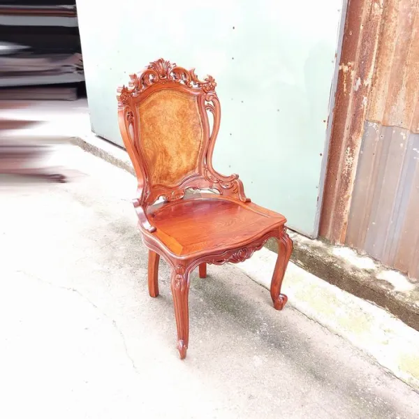 Ghế không tay cổ điển gỗ hương lưng nu nguyên tấm mẫu Alexander