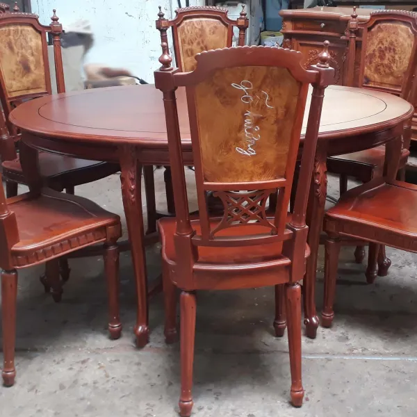 Bộ bàn ovan cổ điển 6 ghế: Bàn gỗ căm xe mẫu Ngọc Nữ + Ghế gỗ hương lưng nu nguyên tấm mẫu Dion