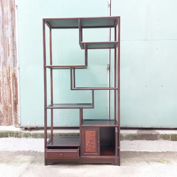 Kệ trang trí - Kệ trưng bày - Kệ sách phong cách Á Đông ngang 78 cm gỗ muồng mẫu Ziczac cửa chạm