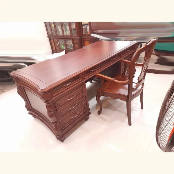 Ghế có tay cổ điển lưng lọng mẫu Louis