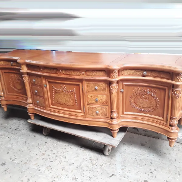 Kệ TV - Tủ búp phê cổ điển ngang 2m5 gỗ gõ đỏ ốp nu mẫu Bacca
