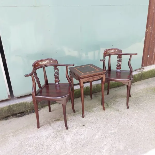 Bộ bàn ghế phong cách Á Đông 3 món gỗ chiu liu cẩn ốc mẫu Mai Ngọc