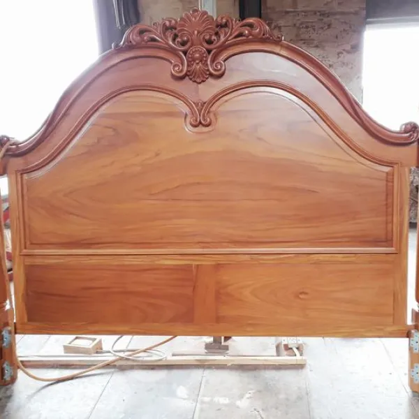 Giường cổ điển 1m8 gỗ gõ đỏ mẫu Rita