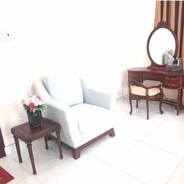 Đôn vuông - Bàn bên - Bàn trang trí - Bàn trà cổ điển ngang 38 cao 46.5 cm gỗ hồng đào mẫu Lily