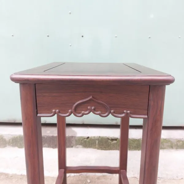 Đôn chữ nhật - Bàn bên - Bàn trang trí - Bàn trà phong cách Á Đông gỗ chiu liu (muồng đen, chiêu liêu) mẫu Trái Tim có hộc kéo