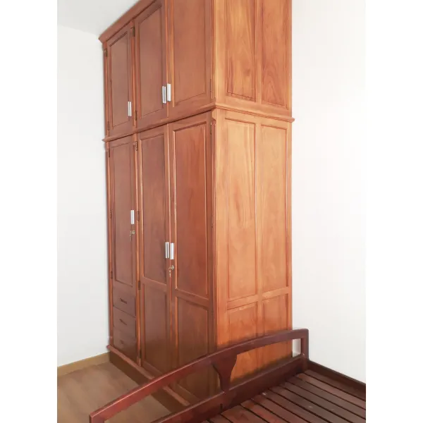Tủ áo sát trần 3 cánh gỗ gõ đỏ