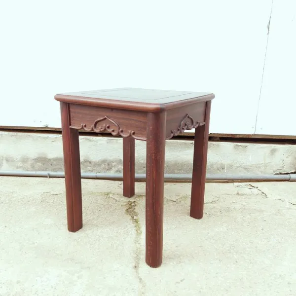Đôn vuông - Bàn bên - Bàn trang trí - Bàn trà phong cách Á Đông gỗ chiu liu (muồng đen, chiêu liêu) mẫu Trái Tim