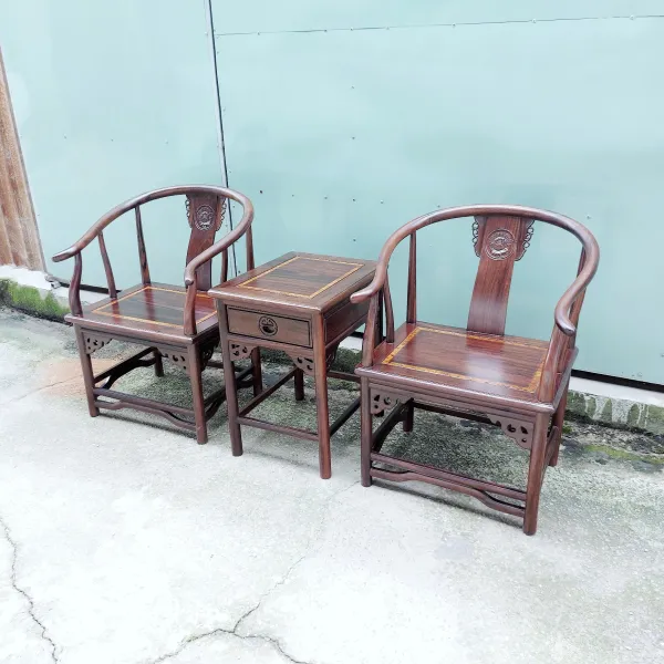 Bộ bàn ghế Minh 3 món gỗ chiu liu (muồng đen, chiêu liêu) lưng chạm hoa sen